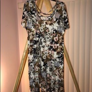 New Dress, never been worn.